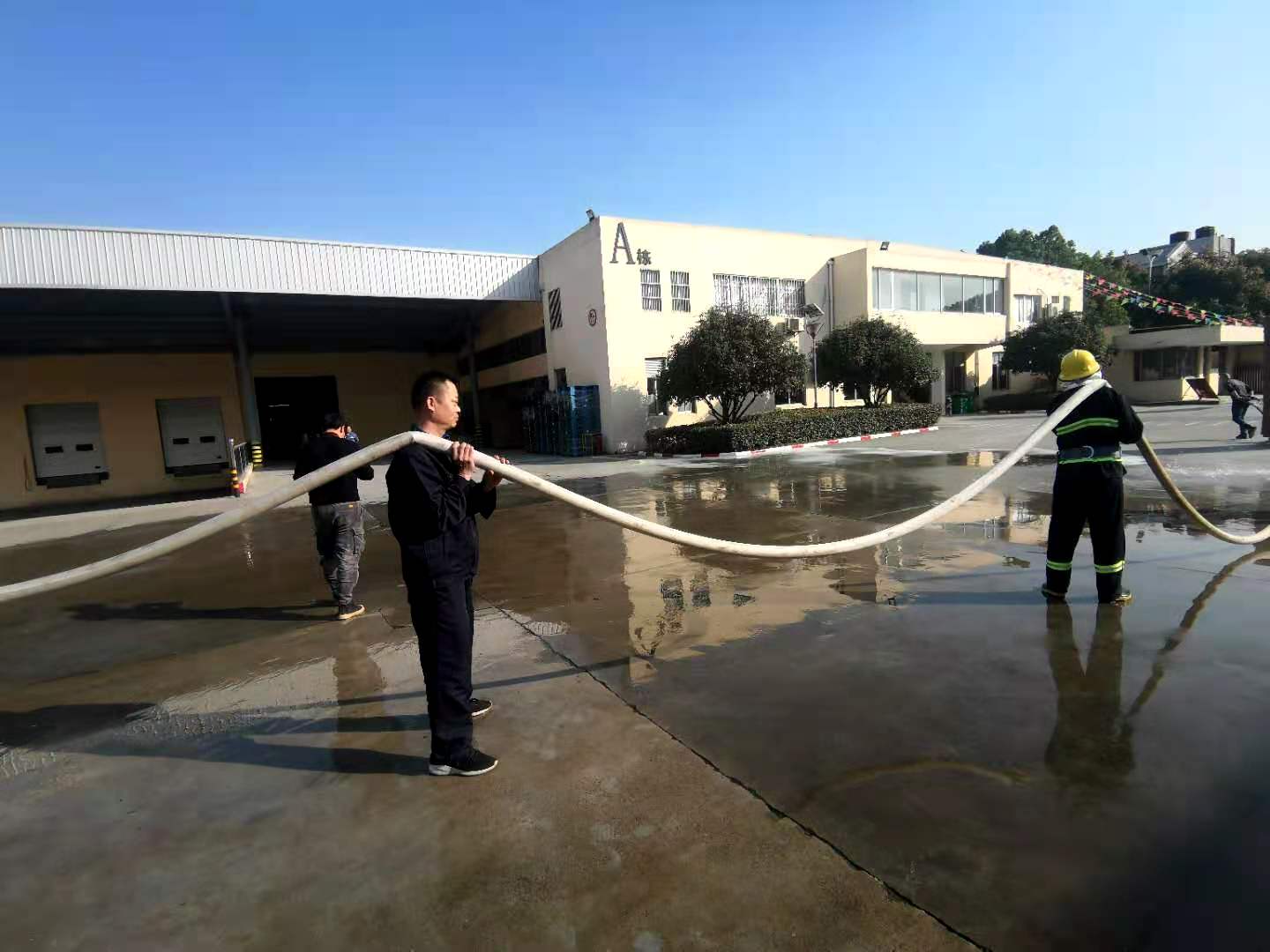 如何斷開和停止發電機？